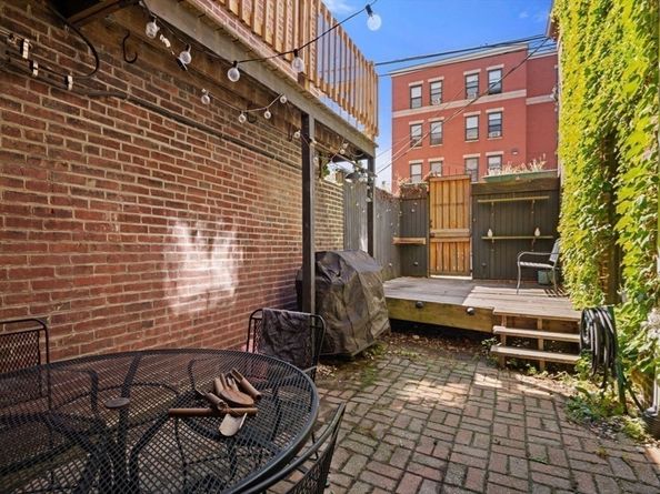 681 Massachusetts Ave 1, Boston MA 02116