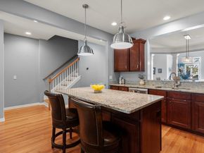 14 Iris Ct 14, Canton MA 02021