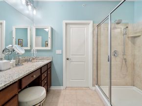 14 Iris Ct 14, Canton MA 02021
