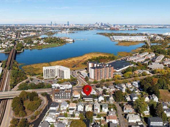68 Atlantic St, Quincy MA 02171
