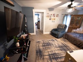 39 Laurel St, Leominster MA 01453