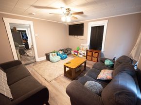 39 Laurel St, Leominster MA 01453