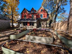 141 Beacon St, Boston MA 02136
