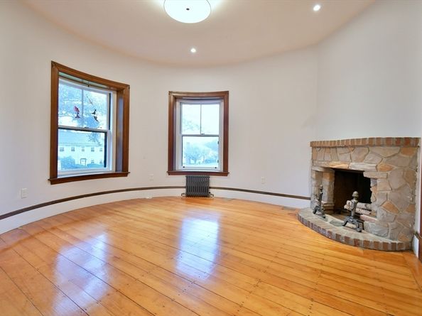 141 Beacon St, Boston MA 02136