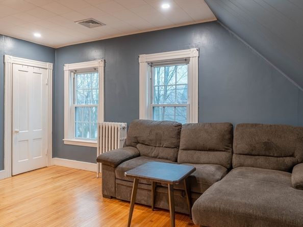 26 Highland Ave, Braintree MA 02184