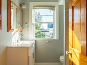 26 Highland Ave, Braintree MA 02184