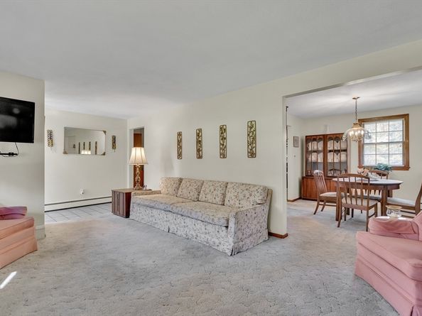 42 Grapevine Avenue, Lexington MA 02421