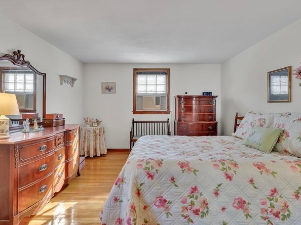42 Grapevine Avenue, Lexington MA 02421