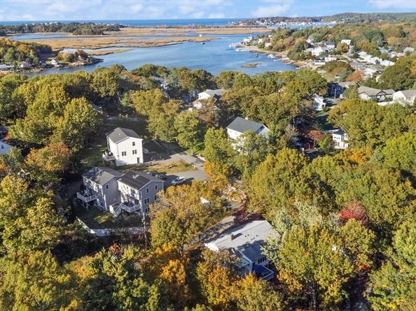 109 Riverview Rd, Gloucester MA 01930