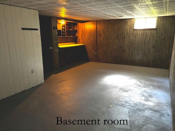 34 Montclair Ave, Pembroke MA 02359