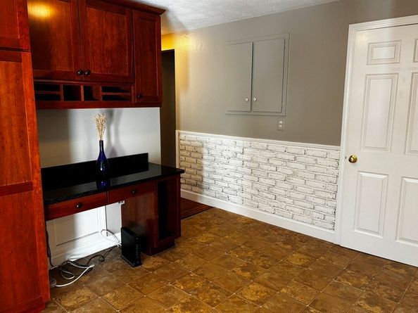 34 Montclair Ave, Pembroke MA 02359