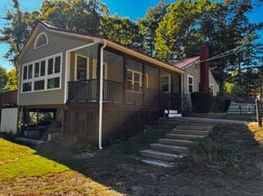 34 Montclair Ave, Pembroke MA 02359