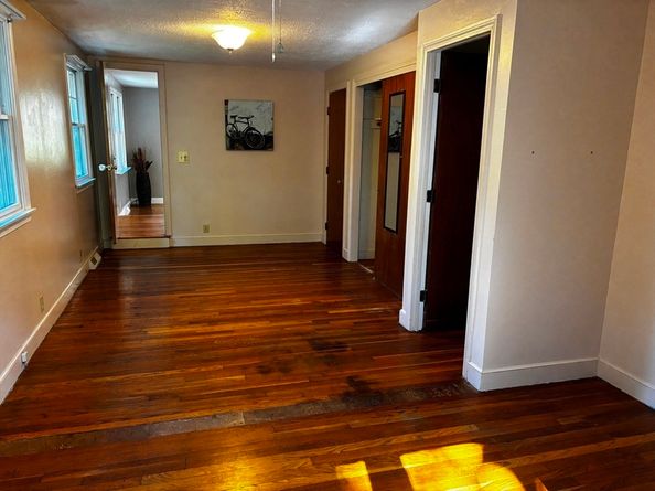 34 Montclair Ave, Pembroke MA 02359