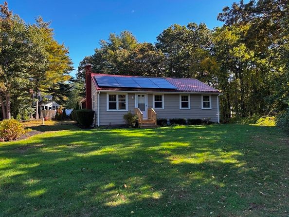 34 Montclair Ave, Pembroke MA 02359