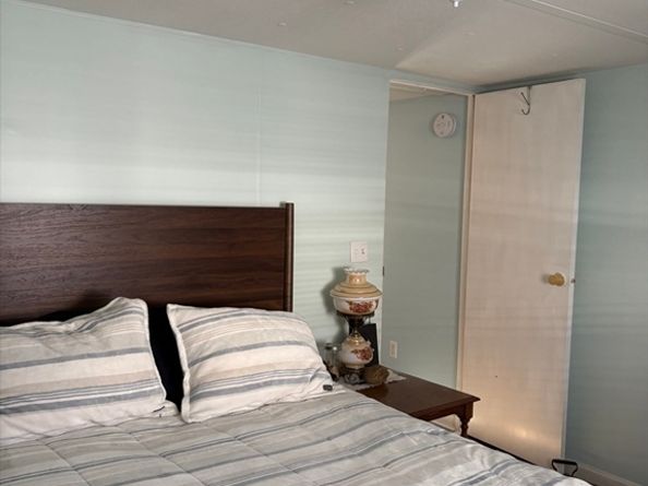 557 Southwest Cutoff 17, Worcester MA 01607