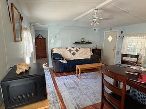 557 Southwest Cutoff 17, Worcester MA 01607