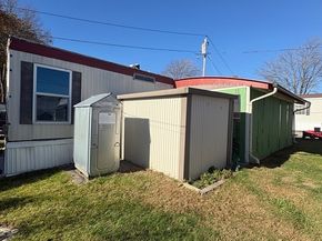 557 Southwest Cutoff 17, Worcester MA 01607