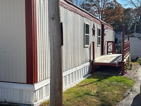 557 Southwest Cutoff 17, Worcester MA 01607