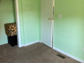 557 Southwest Cutoff 17, Worcester MA 01607