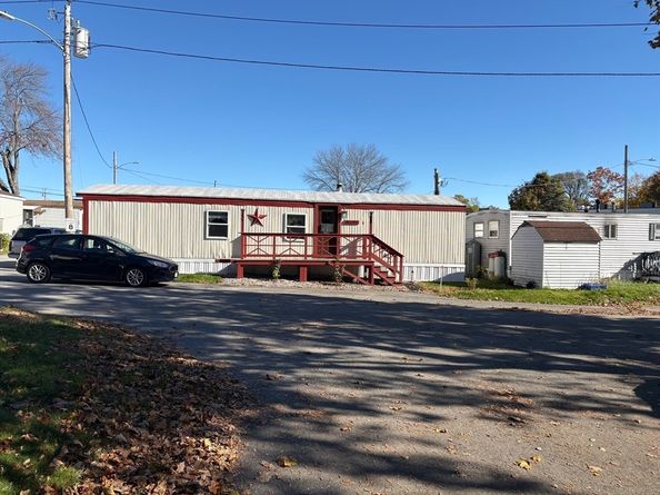 557 Southwest Cutoff 17, Worcester MA 01607