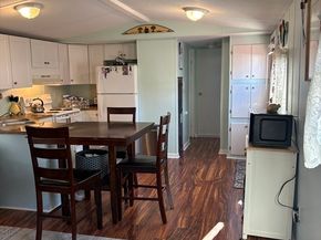 557 Southwest Cutoff 17, Worcester MA 01607