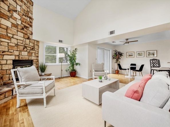 810 Tuckers Lane 810, Hingham MA 02043