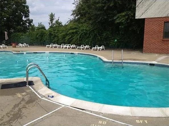 300 Governors Dr 21, Winthrop MA 02152