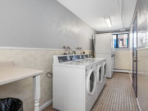 300 Governors Dr 21, Winthrop MA 02152