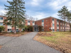 15 Weld St 18, Framingham MA 01702