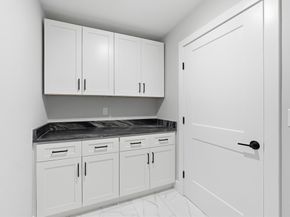 6 Barrows Rd, Worcester MA 01609