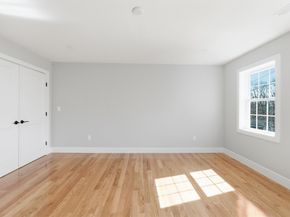 6 Barrows Rd, Worcester MA 01609