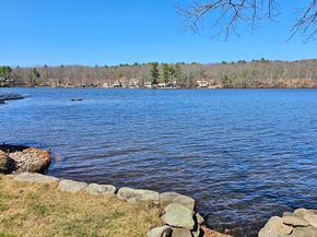 38 Beach, Sturbridge MA 01566