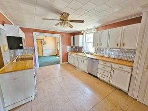 38 Beach, Sturbridge MA 01566
