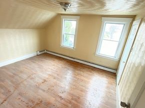 9-11 Barclay St, Worcester MA 01604
