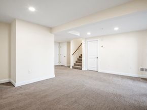 16 Winning Farm Road 16, Woburn MA 01801