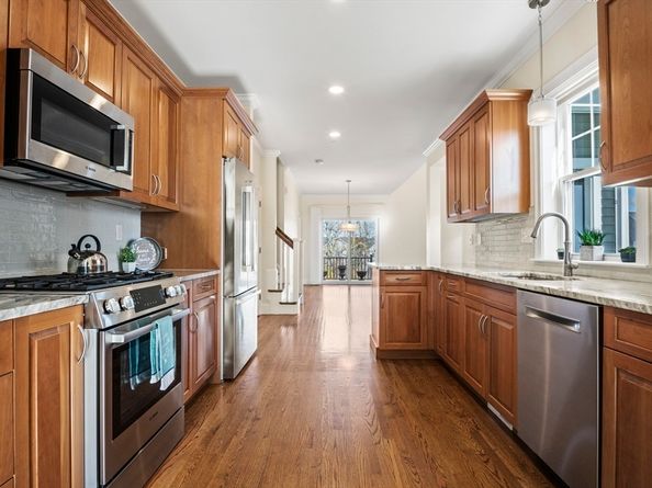 16 Winning Farm Road 16, Woburn MA 01801