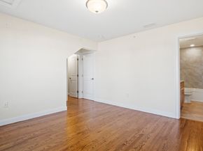 16 Winning Farm Road 16, Woburn MA 01801