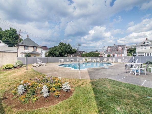 18 Glencoe Street 42, Boston MA 02135