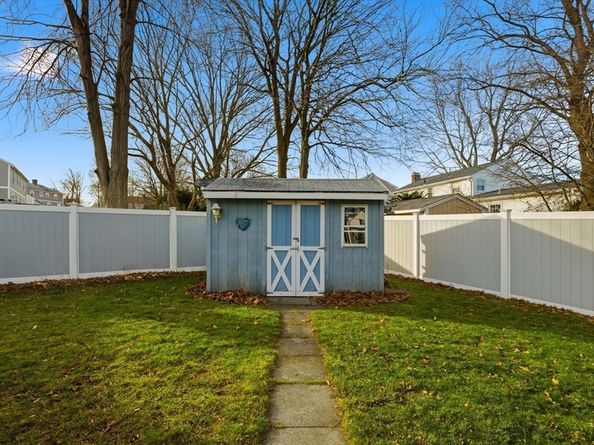 19 Jefferson Drive, Norwood MA 02062