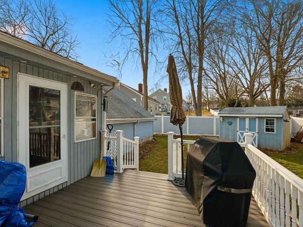 19 Jefferson Drive, Norwood MA 02062