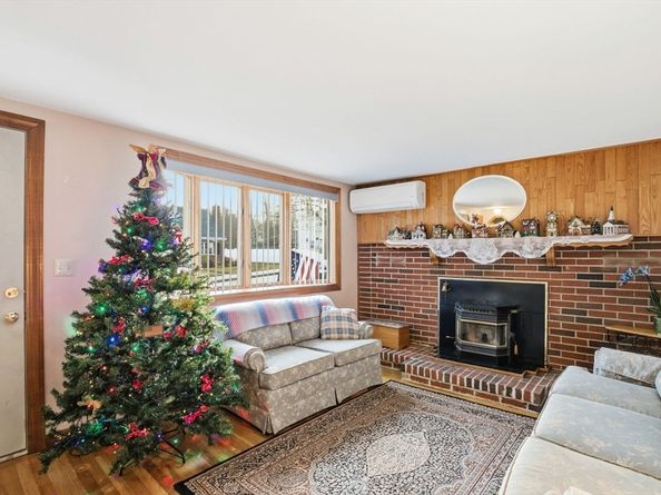 19 Jefferson Drive, Norwood MA 02062