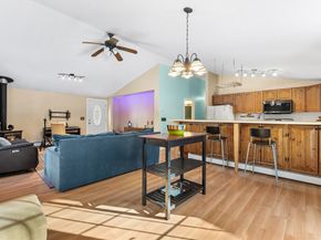 107 Old Mill Rd, Harvard MA 01451