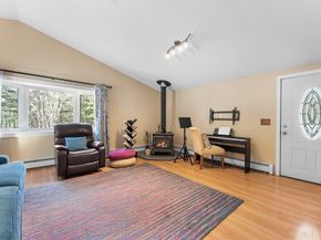 107 Old Mill Rd, Harvard MA 01451