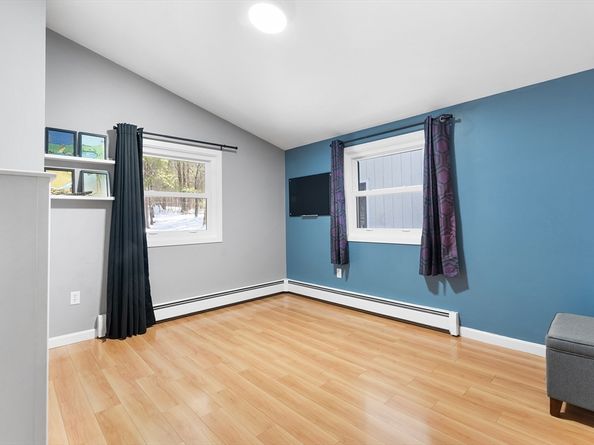 107 Old Mill Rd, Harvard MA 01451