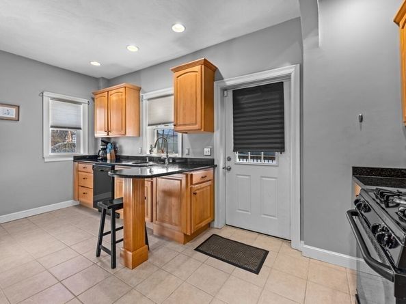 29-31 Middlesex St 1, Chelmsford MA 01863