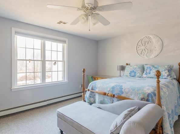 32 Hedge Rd C, Plymouth MA 02360