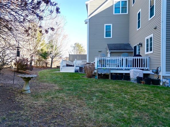 32 Hedge Rd C, Plymouth MA 02360