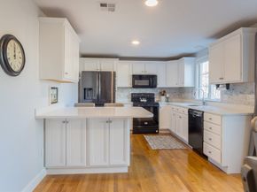 32 Hedge Rd C, Plymouth MA 02360