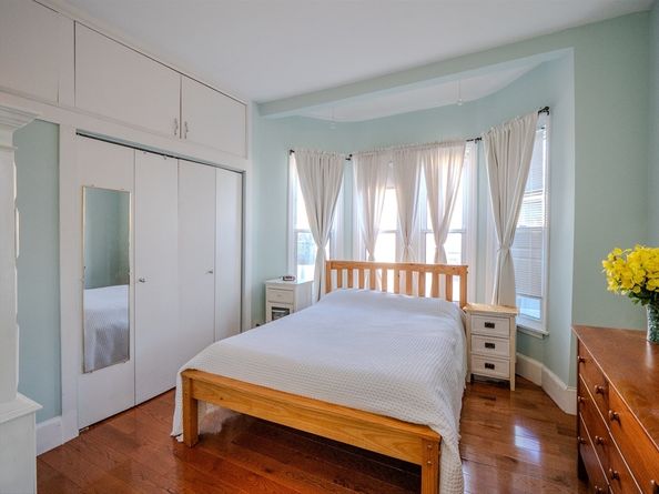 2 Hillside Ave, Somerville MA 02145