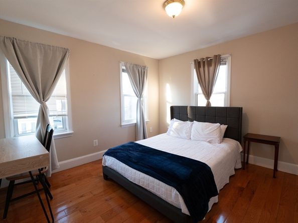 2 Hillside Ave, Somerville MA 02145